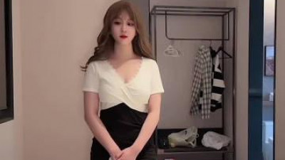 Xingba Original. The beautiful secretary did something wrong and begged her boss for forgiveness with her body