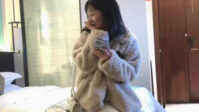 Xingba original. 22-year-old young girl hugged and fucked super cool