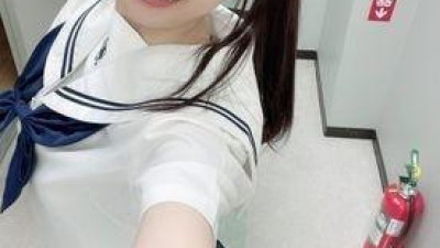 FC2-PPV-1902033 어려서 귀엽다 흑발 청초한 세일러복의 여고생은 내가 생각하는 것 이상으로 변태로 에로 하고 사정 모두를 빨아들인다