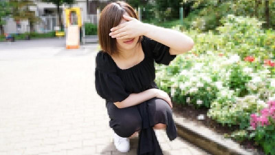 10musume-051922_01 나는 남자 친구가있는 아마추어 소녀를 오쟁이 진 남편과 종자로 훈련 시켰습니다.