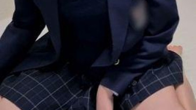 FC2-PPV-2651788 【FC2 한정 전달・난교・질 내 사정】사키요시에게 잡혀 집에 온 어린 아이를 기다리고 있던 것은, 키모 아저씨 4명이었습니다