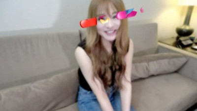 FC2-PPV-3096174 [입술교실] 포크처럼 긴 손톱으로 입을 긁고 크게 웃기!  - - 침이 흩날리는 주포블로우 감동!  - - 이렇게 아름다운 미인이 또 있을까?