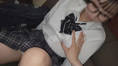 FC2-PPV-3861290 안경을 쓴 우등생.  - - 그녀는 생계를 유지하기 위해 고군분투하고 있기 때문에 호텔에서 팬티 샷과 정액만을 약속합니다.