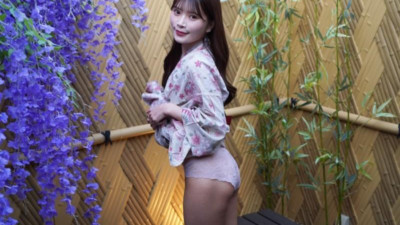 FC2-PPV-4221749 [무수정] 파란 백설기 미녀와 노천탕 섹스!  - - !  - - 아름다운 다리를 과감하게 펼쳐보세요!  - - 그녀는 말을 타고 큰 노인의 자지를 먹어치운다.