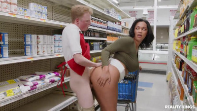 MILF Gets Grocery Store Dick